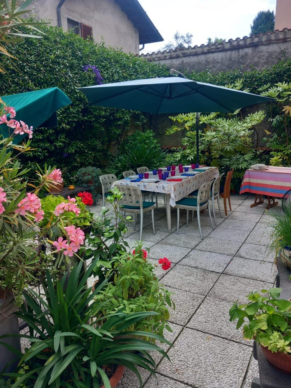 Garden view, Quiet street view