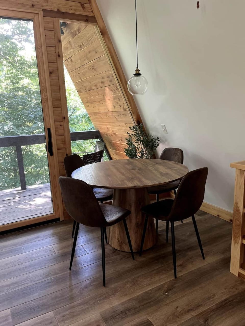 Post Oak Perch-Cozy Forest A-frame Near Bentonville House in Rogers