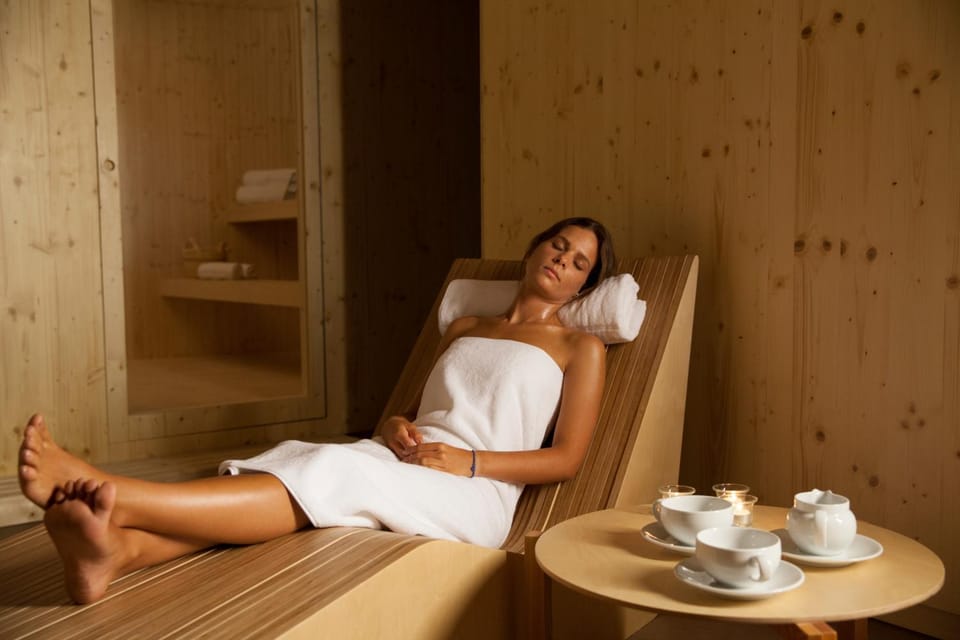 Activities, Massage, Spa and wellness centre/facilities