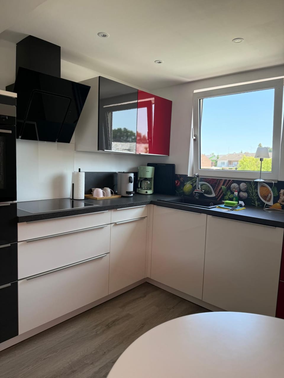 Kitchen or kitchenette, Food and drinks, stove