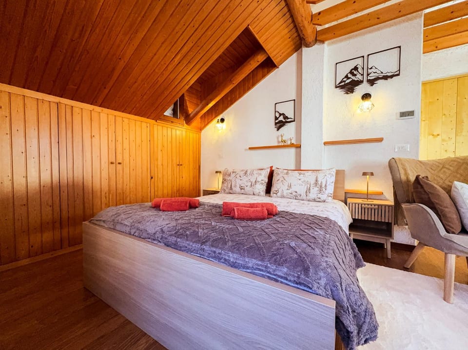 Bed, Photo of the whole room, Bedroom, wardrobe