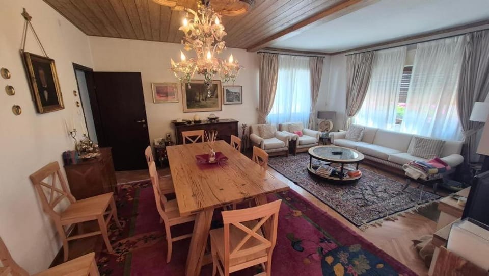 TV and multimedia, Living room, Dining area