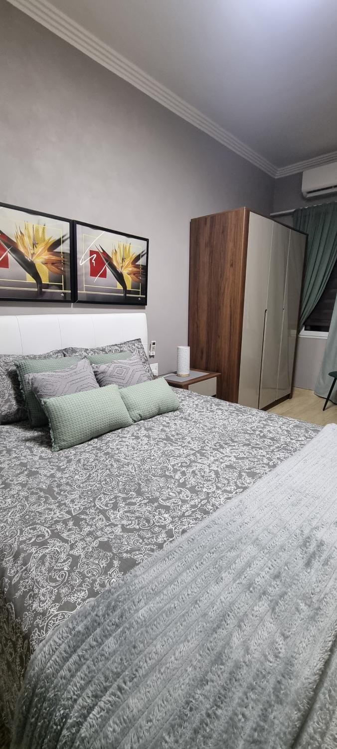 Private room with En-Suite close to Valletta Apartment in Malta