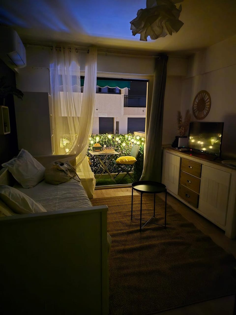 Charming studio for two with balcony in Antibes Apartment in Antibes