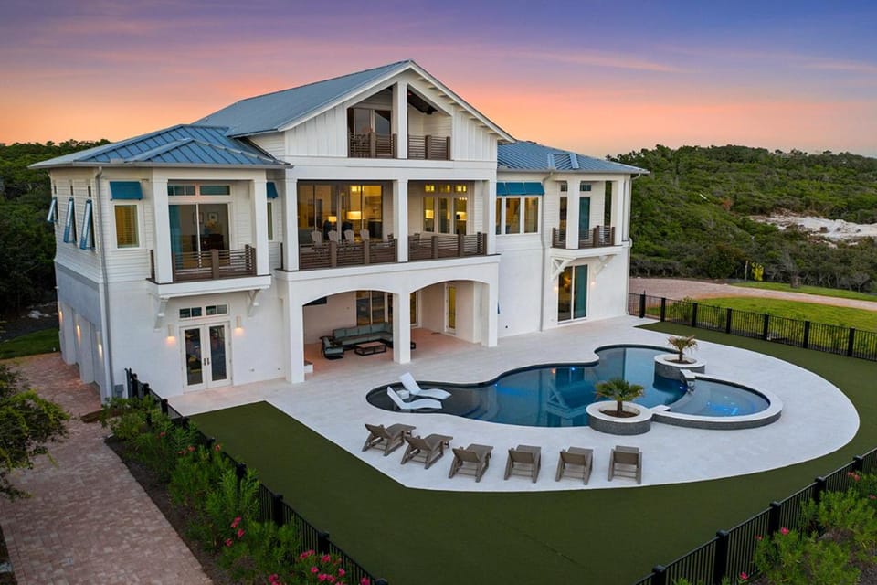 Huge Luxury Vacation Home in Miramar Beach - Private Pool and Gulf Views House in Miramar Beach