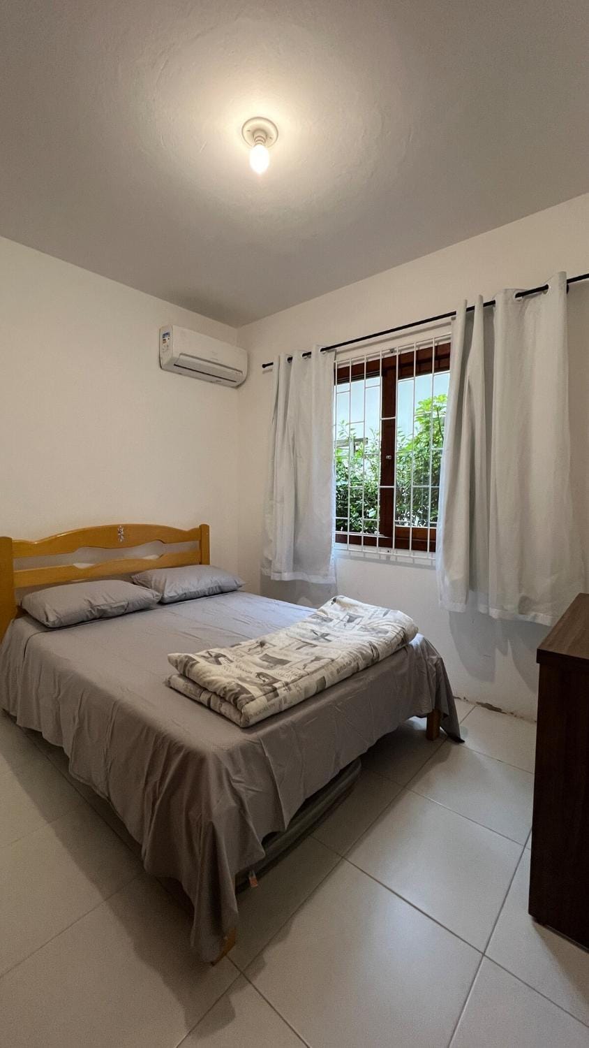 Casa Mezanino - 10 minutes from Guarda do Embaú House in Florianopolis