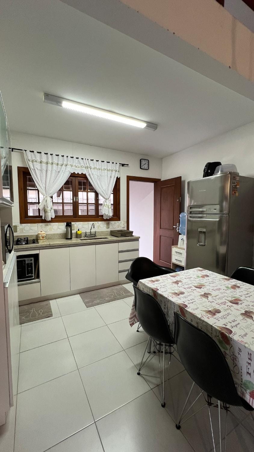 Casa Mezanino - 10 minutes from Guarda do Embaú House in Florianopolis