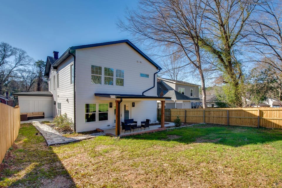 Fully Updated! 3,000-Sq-Ft Home Near Mercedes-Benz House in Atlanta