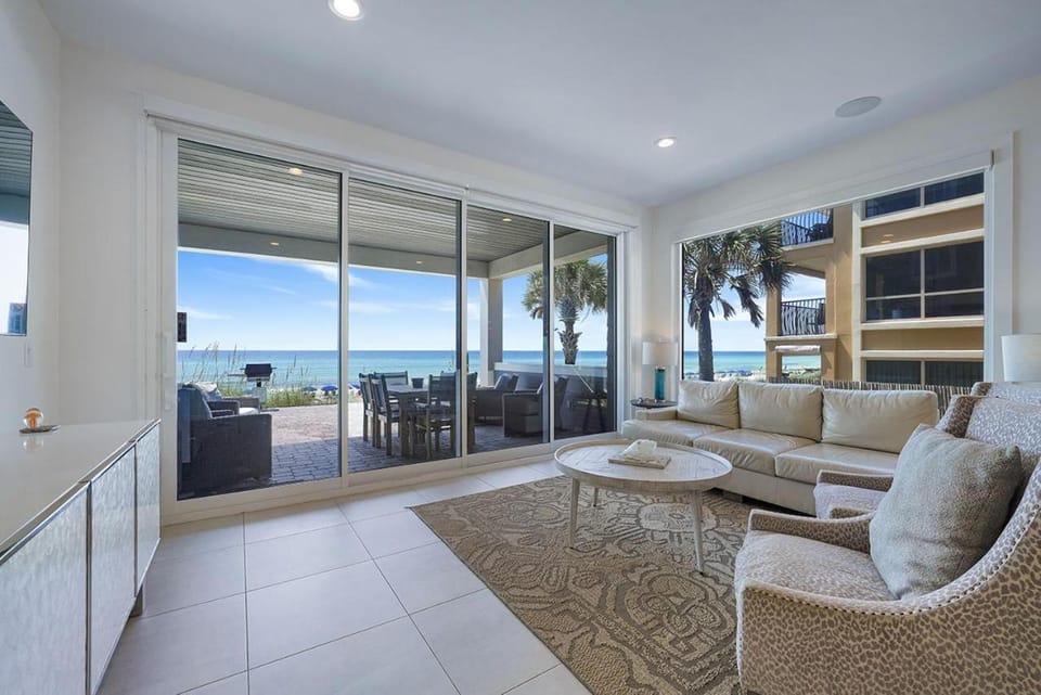 Crystal Clear - Beach Front Property with Private Pool Area, Rooftop Deck & Theater House in Destin
