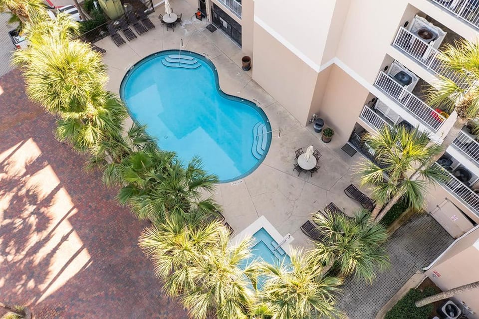 Crystal Dunes 401 - Ocean Front Condominium with Pool & Includes Beach Chairs House in Destin