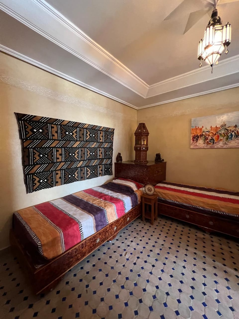 Bed, Seating area, Bedroom