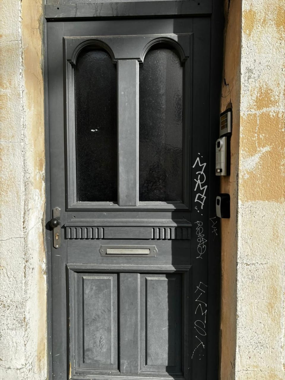 Instant Avignonnais - Porte Magnanen Apartment in Avignon