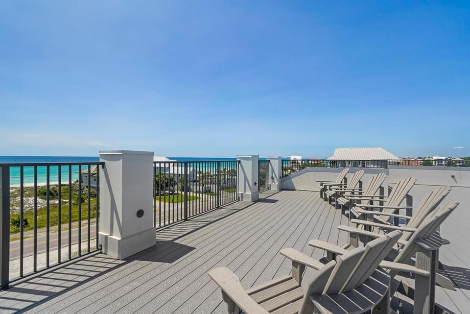 Dune It Up - Massive Vacation Home with Ocean Views, a Large Private Pool & Rooftop Deck House in South Walton County