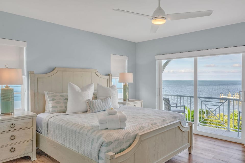 Emerald Horizon - Luxury Home with Private Pool and Ocean Views House in Marathon