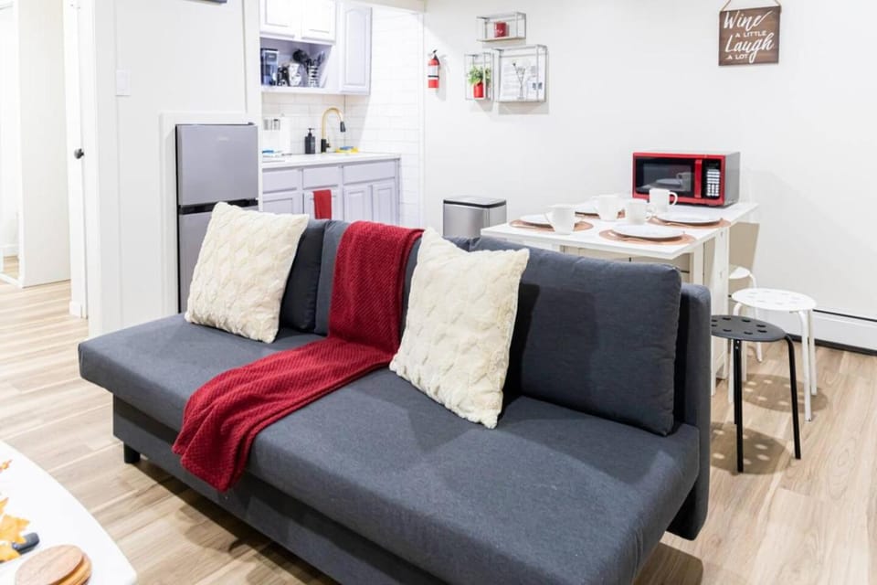 Cozy and Convenient Studio with 3 beds 10 Minutes to NYC Apartment in Weehawken