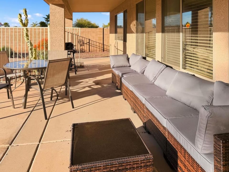 Pet-Friendly 4BR Casa Grande Home Private Pool House in Casa Grande