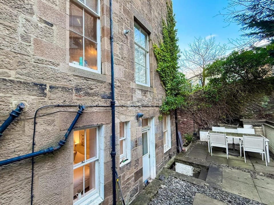 The Garden Flat Apartment in Edinburgh