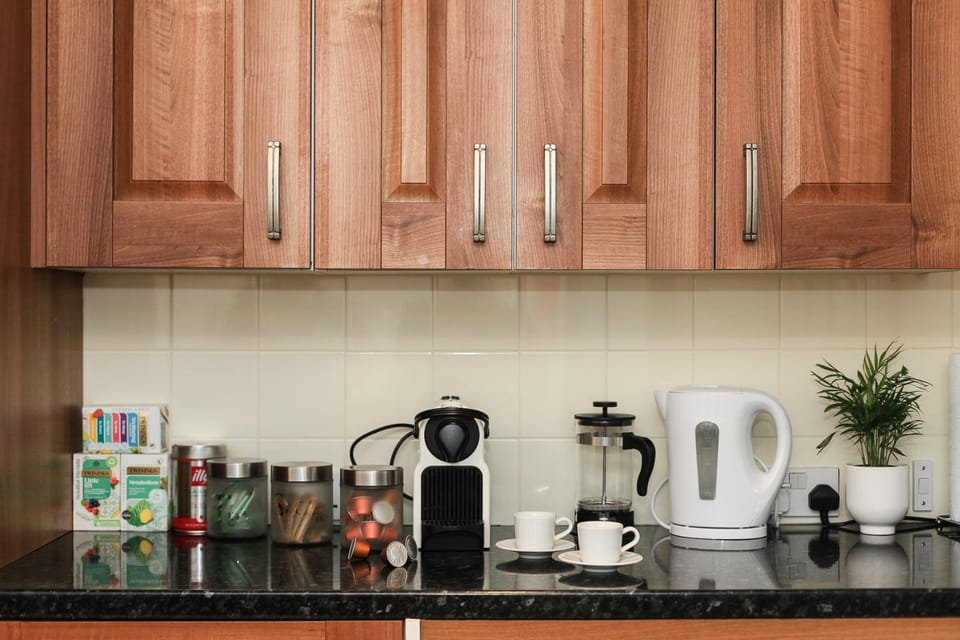 Coffee/tea facilities, Kitchen or kitchenette