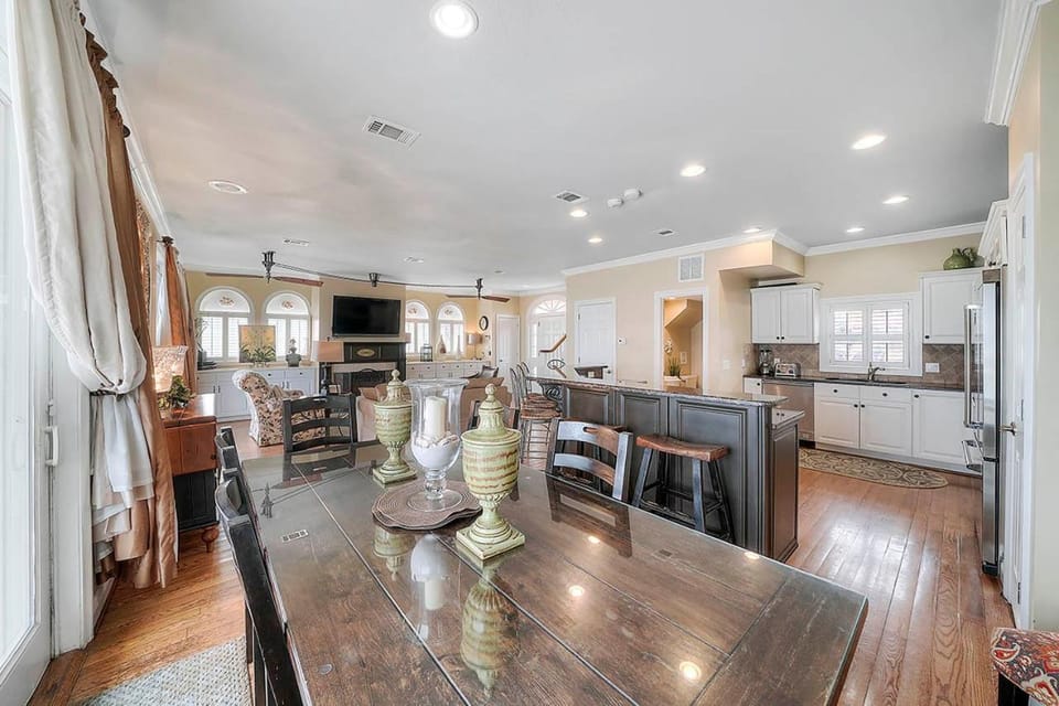 Emerald Belle - Gulf Front Home with Ocean Views & Spacious Deck House in Miramar Beach