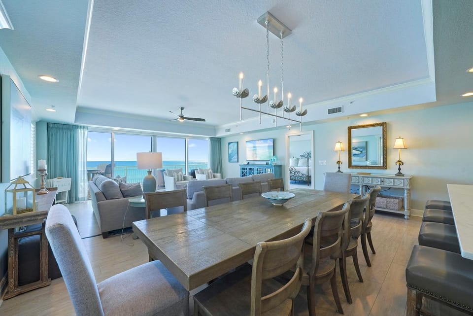 Dunes of Crystal Beach 101 - Spacious Beachfront Condo with Pool & Beach Access House in Destin
