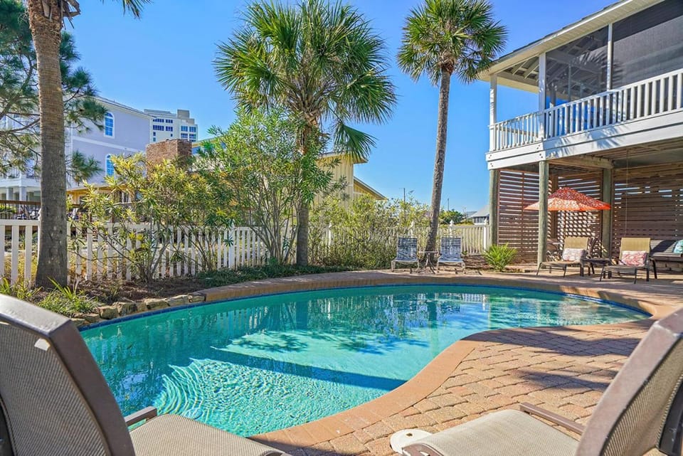 Endless Summer - Home in Prestigious Community with Gulf Views & Secluded Pool Area House in Miramar Beach