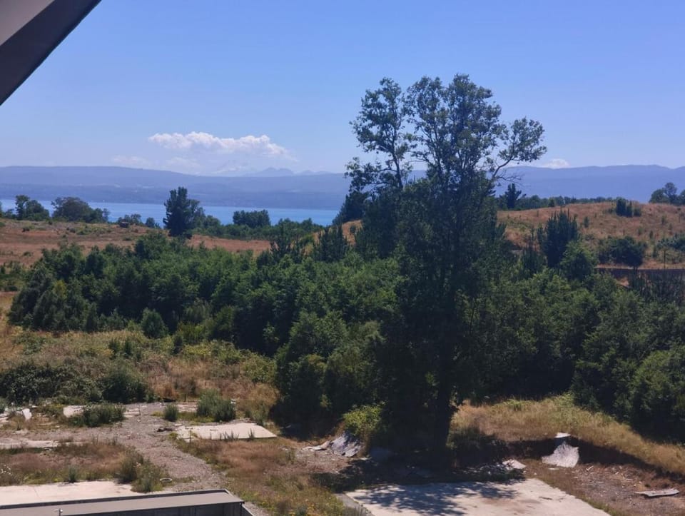 Nearby landmark, Natural landscape, Lake view