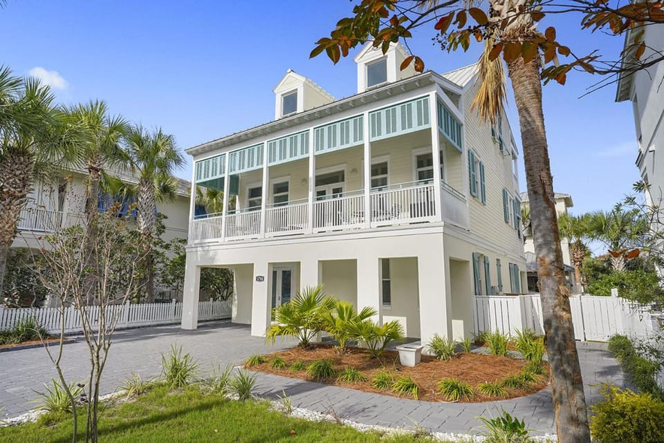 Frangista Jewel - Pet Friendly Luxury Vacation Home Near the Beach with Secluded Pool & Ocean Views House in Miramar Beach