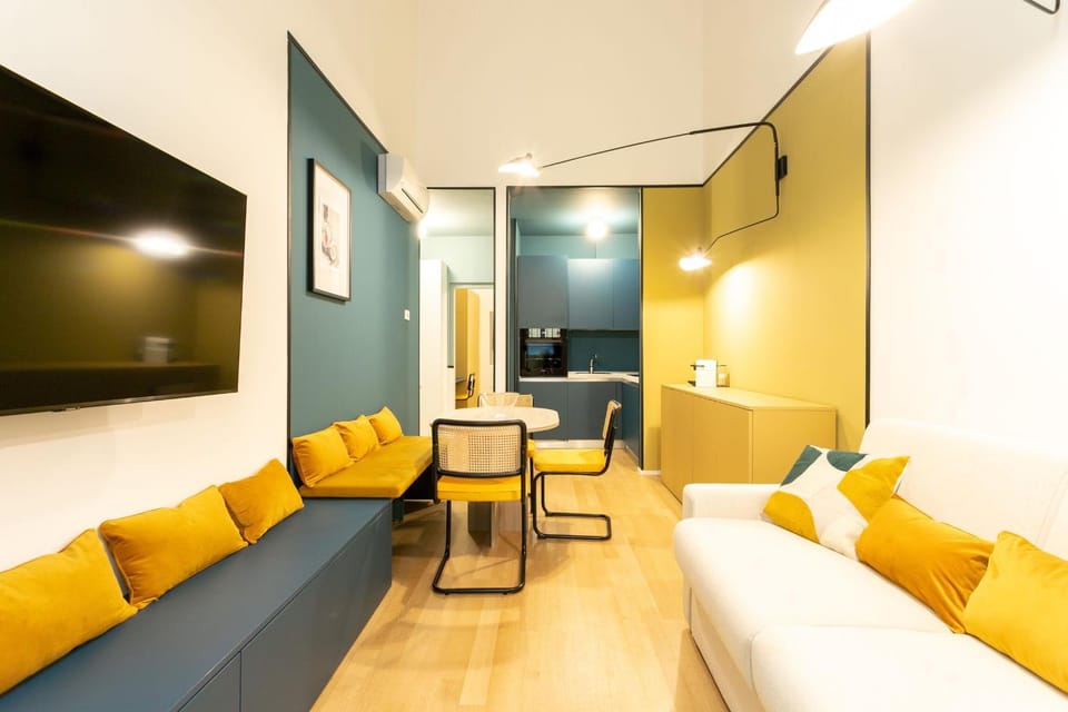 Kitchen or kitchenette, Living room