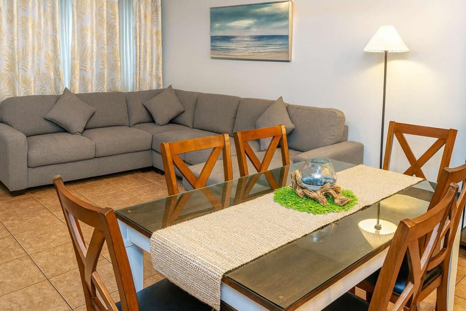 Sleeps 10 Direct Beach Heated Pool Apartment in South Padre Island