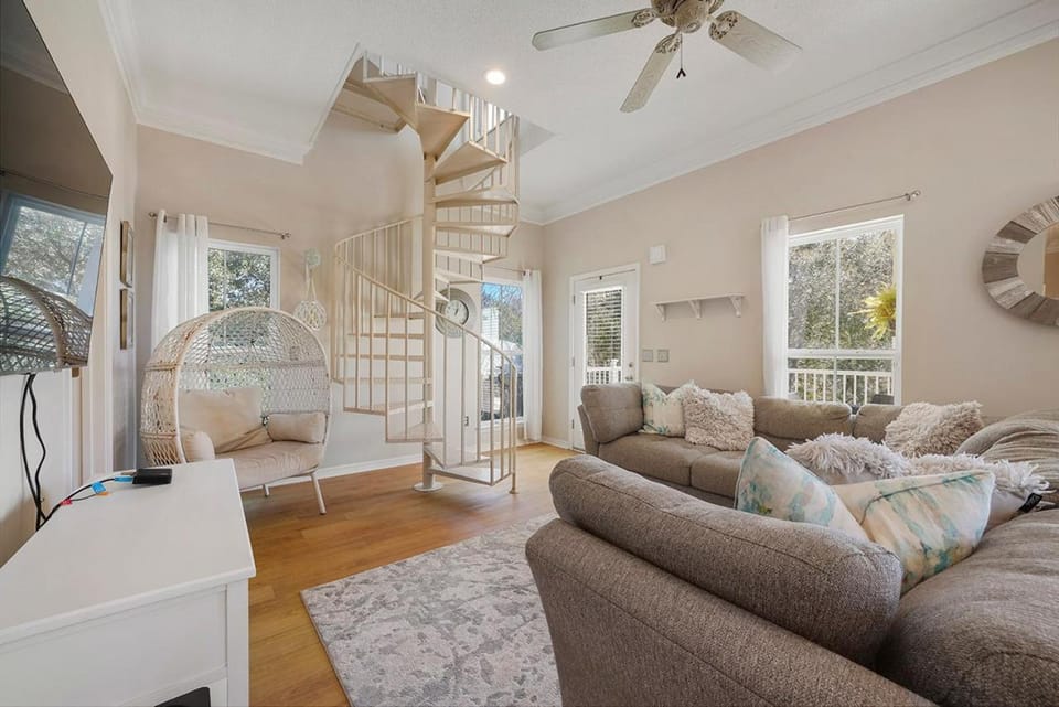 Hidden Gem Escape - Secluded Vacation Home Near the Beach with Private Pool & Golf Cart House in Miramar Beach