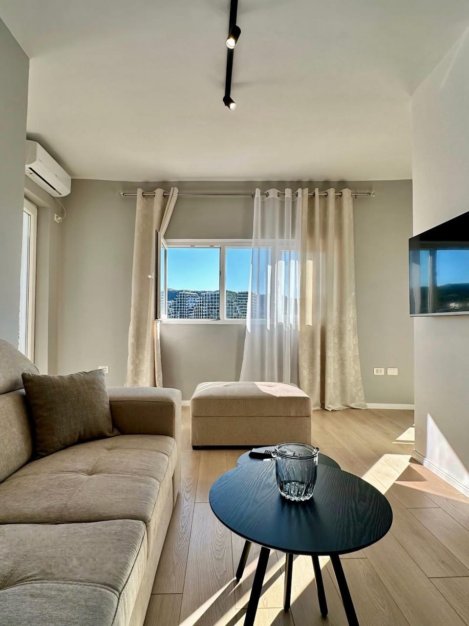 Sunny Apartment Apartment in Tirana