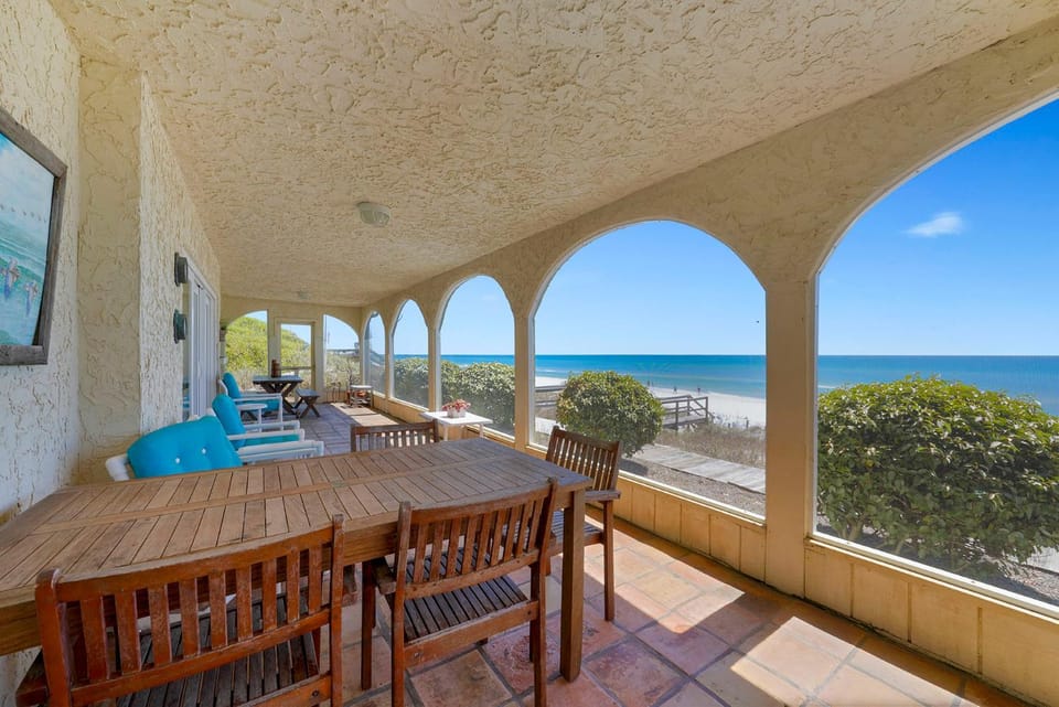 High Point South - Beachfront Home with Ocean Views, Spacious Deck & Fireplace House in Miramar Beach
