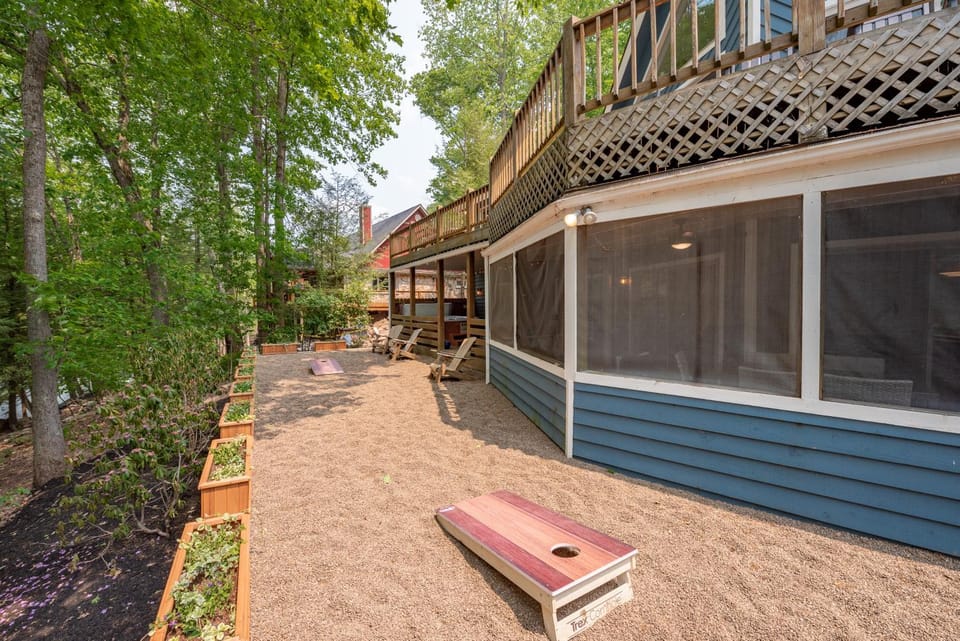 Better Days by Railey Vacations House in Deep Creek Lake