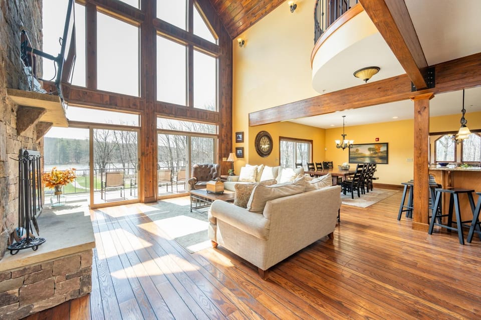 Beyond Bliss by Railey Vacations House in Deep Creek Lake