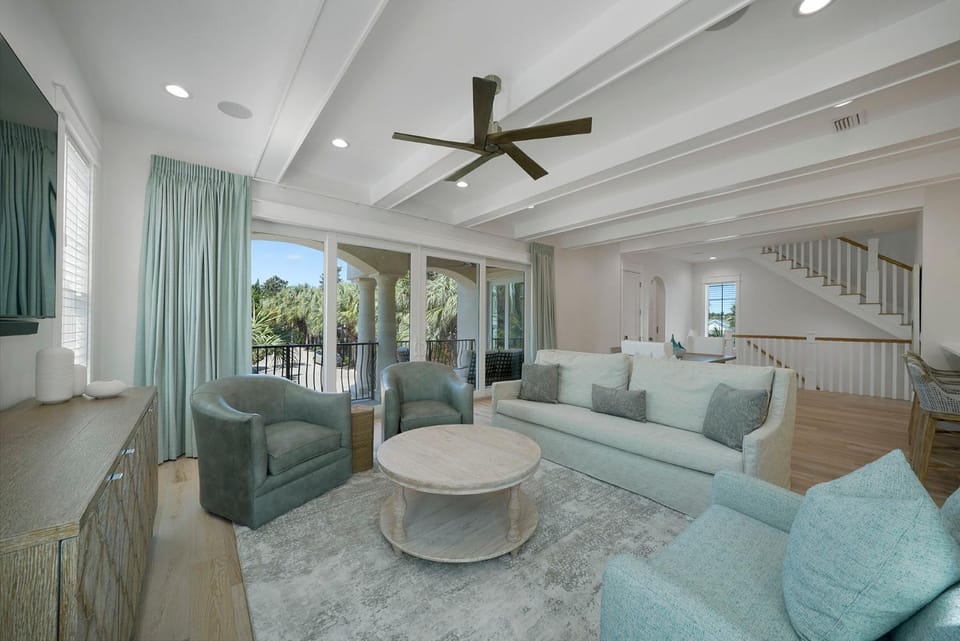 Hook, Wine & Sinker - Luxury Vacation Rental with Community Amenities & Pool House in Miramar Beach