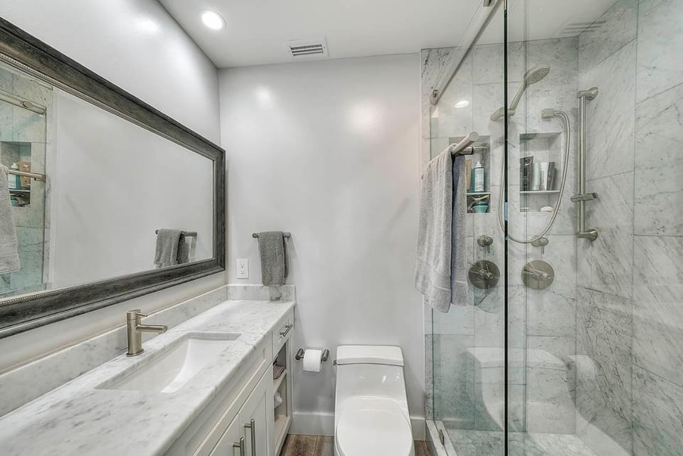 Into the Blue - Oceanfront Condo with Beach Access & Gulf Views House in Miramar Beach