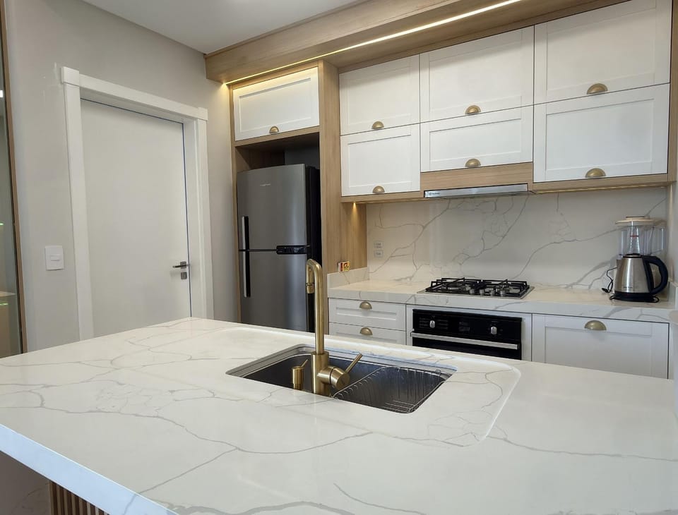 Kitchen or kitchenette, Dinner