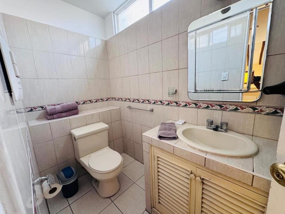 M25 Duplex a media cuadra Embajada de USA Apartment in La Molina