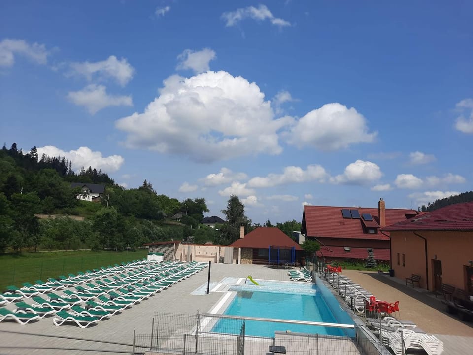 Spa and wellness centre/facilities, Swimming pool