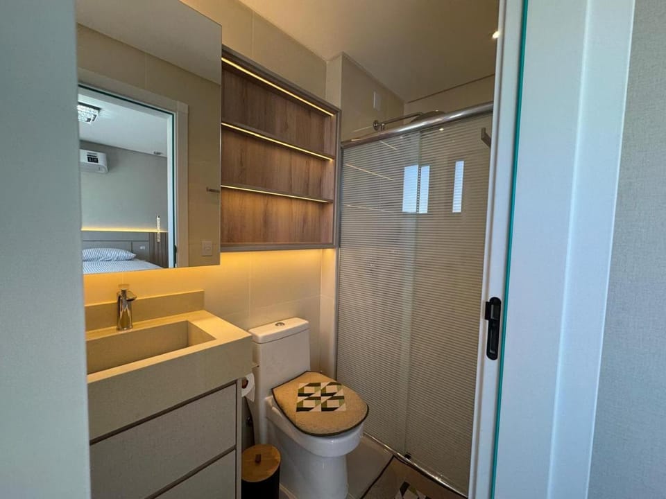 Apartamento na praia de Palmas com vista para o Mar Apartment in Florianopolis