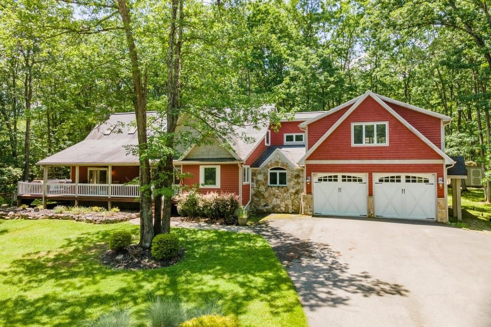 Blended House in Deep Creek Lake