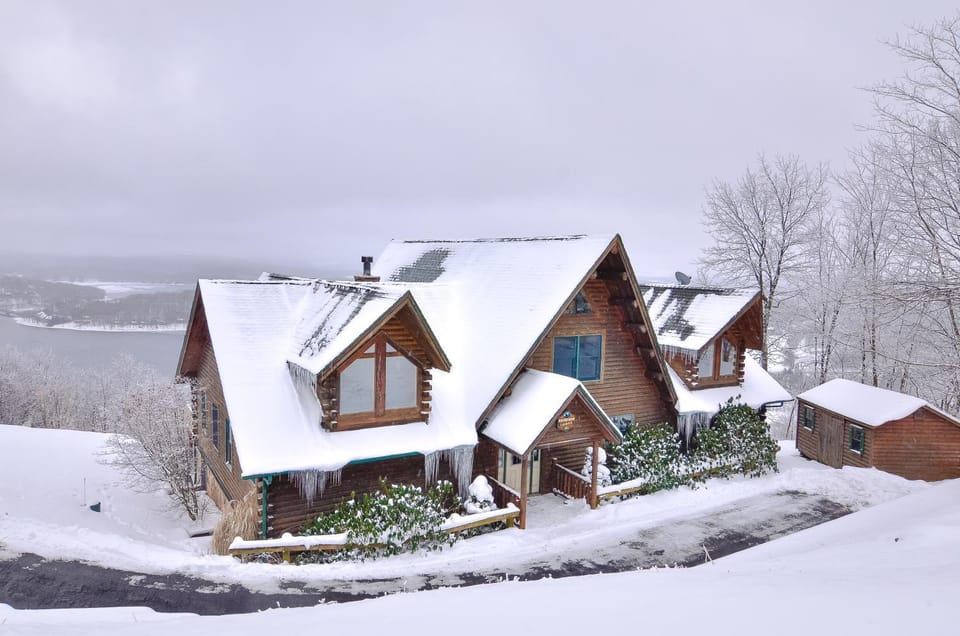 Blue Sky Lodge House in Deep Creek Lake