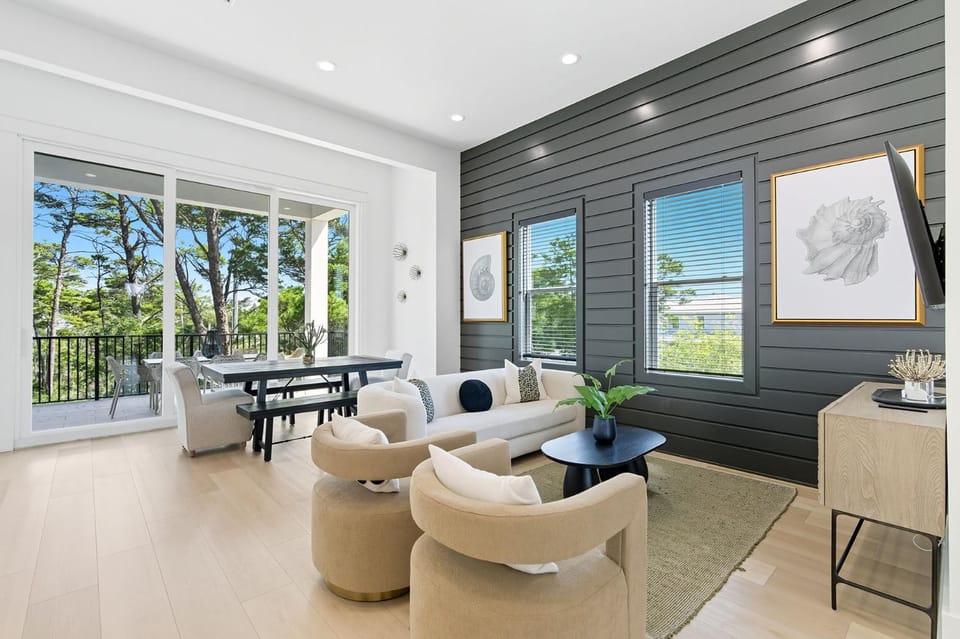 Lilly's Pad - Luxury Vacation Rental Near the Beach with Secluded Pool Area & Gulf Views House in South Walton County