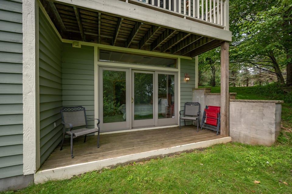 Boulder Vista by Railey Vacations House in McHenry