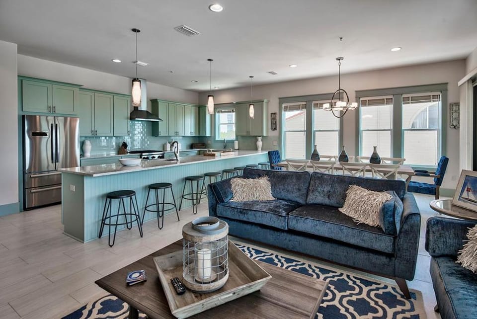 Luna Plata - Oceanfront Duplex with Private Pool & Beach Access House in Destin