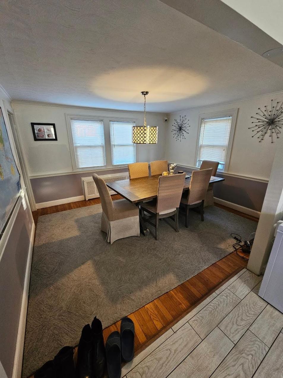 Seating area, Dining area
