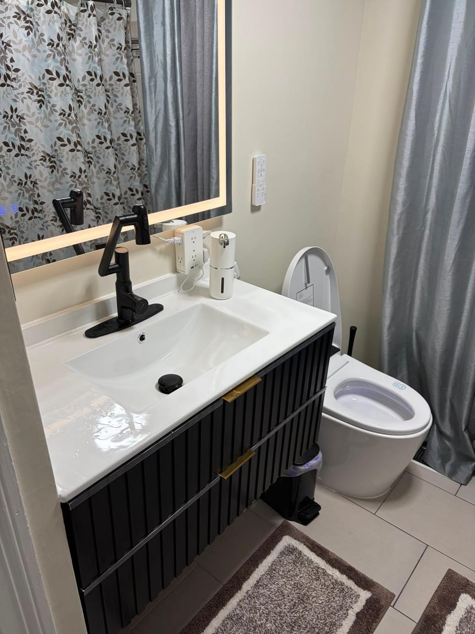 Toilet, Bathroom, Bath