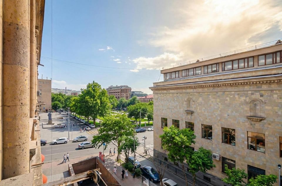 Neighbourhood, City view, Street view, Location