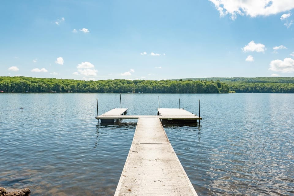 Cabin Dreams Cabin in Deep Creek Lake