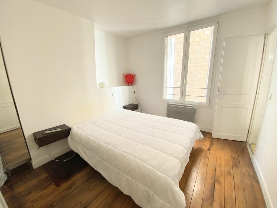 Appartement lumineux au pied du sacré-Coeur Apartment in Paris